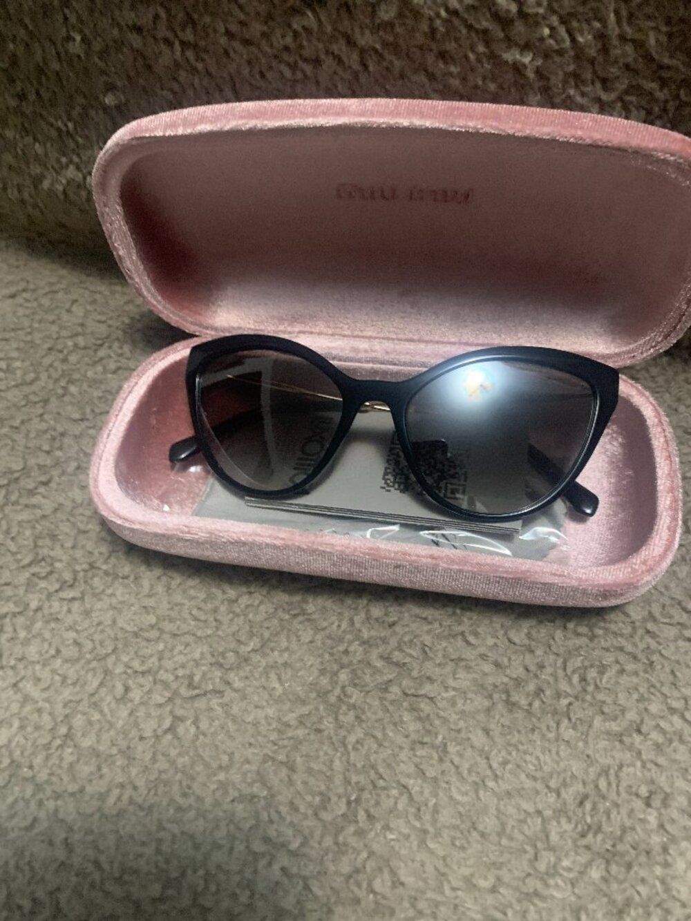 Miu Miu Cat-eye sunglasses